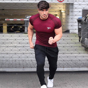 2020 New Men Running Tight Short T-shirt compression Quick dry t shirt Male Gym Fitness Bodybuilding jogging Tees Tops clothing